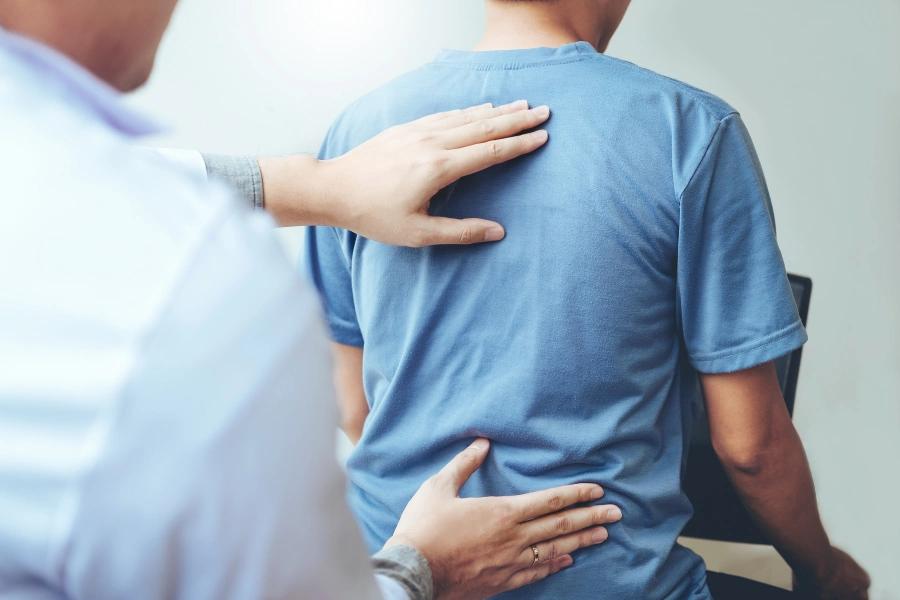 Tìm hiểu nguyên nhân đau thần kinh tọa