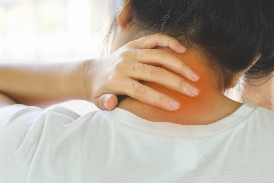 Tìm hiểu nguyên nhân đau vai gáy thường gặp